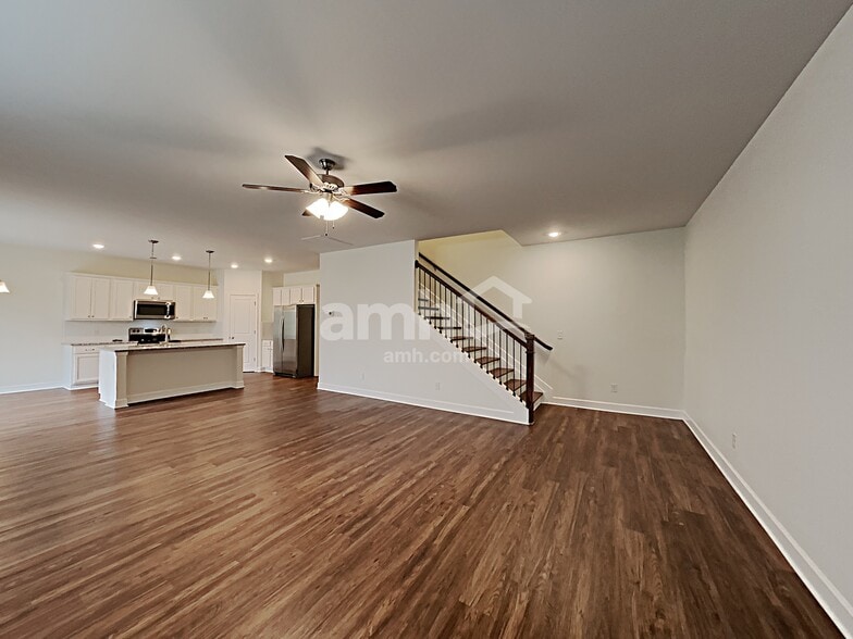 Building Photo - 4402 Erabele Dr