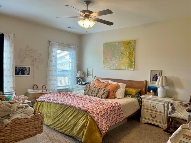 Building Photo - 876 Hedgefield Way