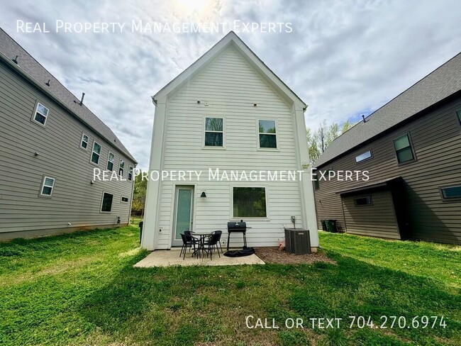 Building Photo - 4115 Merlane Dr