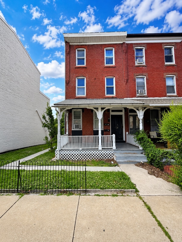 Building Photo - 1213 Powell St