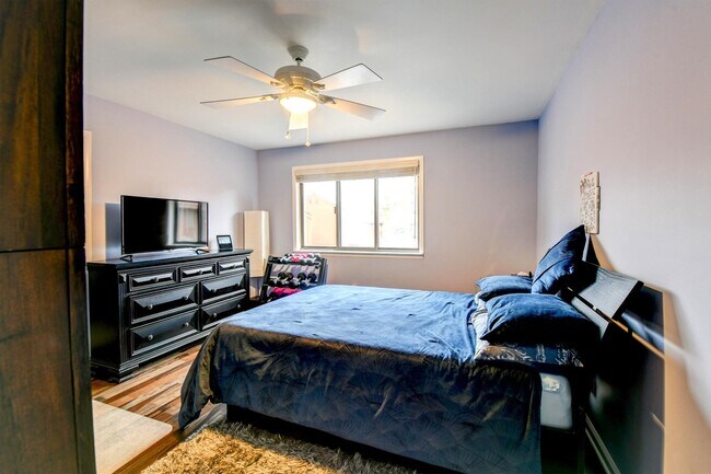 Building Photo - 572 Sanderling Ct