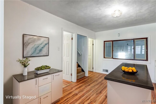 Building Photo - 20 Wood Ave