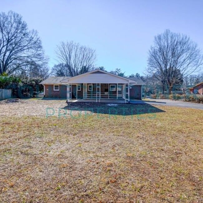 Building Photo - 1465 Brookwood- 4 BR,2 Bth house