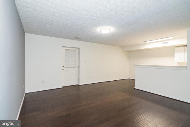 Building Photo - 3525 Upper Mill Ct