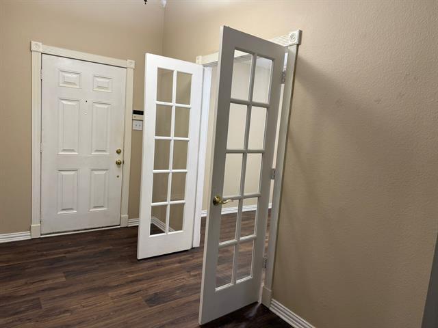 Building Photo - 2902 Hollis Dr