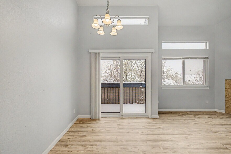 Building Photo - 1342 S Cathay Ct