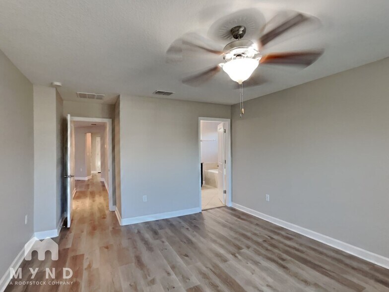 Building Photo - 10159 Newminster Loop
