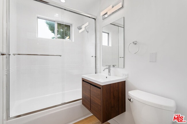 Building Photo - 2002 4th St