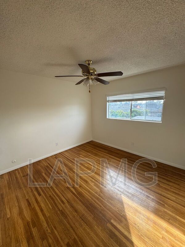 Building Photo - 624 W Riggin St