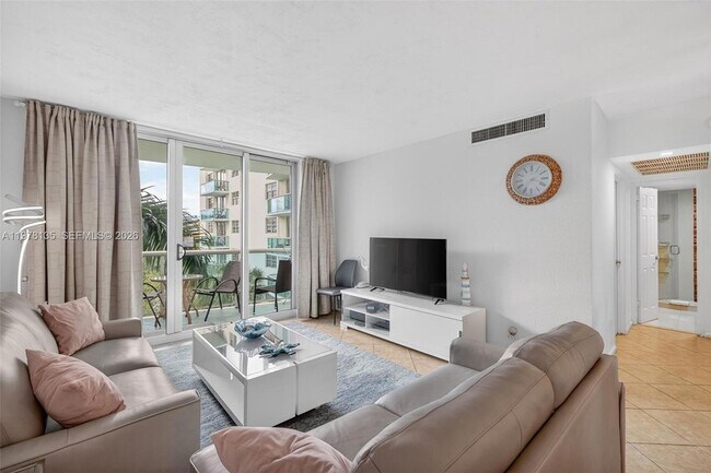 Building Photo - 3801 S Ocean Dr