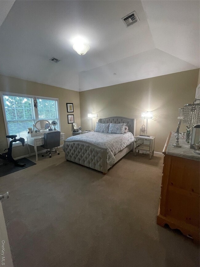 Building Photo - 23 Nicole Ct