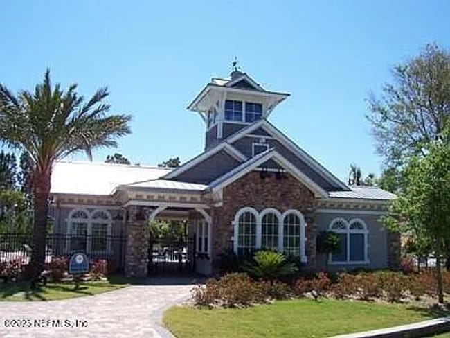 Building Photo - 6 Bedrooms 4 Bathroom 1672 Hammock Grove Lane