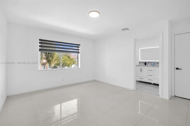 Building Photo - 300 SW 100th Ave