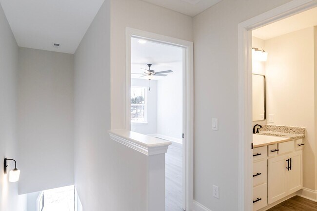 Building Photo - 22nd Townhomes