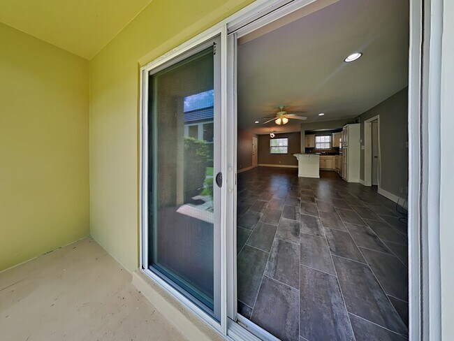 Building Photo - 1500 Gay Rd