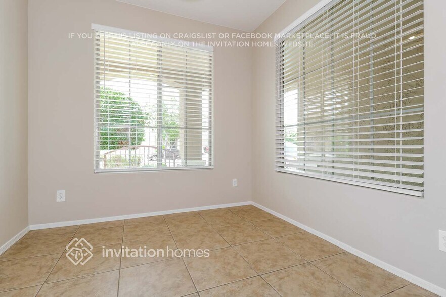Building Photo - 14847 N 174th Ln