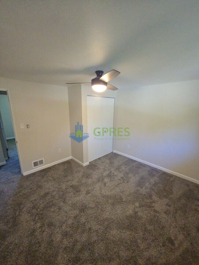 Building Photo - Newly remodeled 4-bedroom, 3-bath home in Pittsburgh