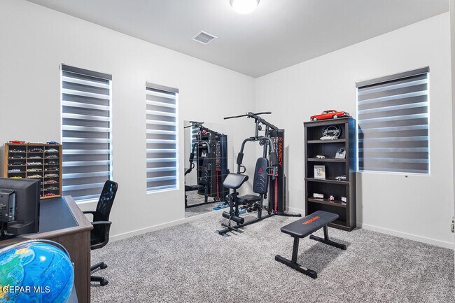 Building Photo - 870 Airship Pl