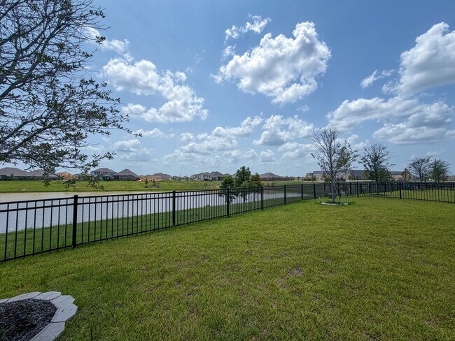 Building Photo - 3101 Emerald Ocean Dr