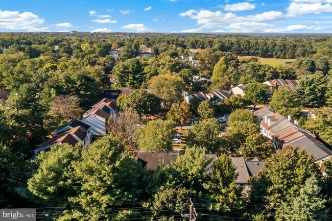 Building Photo - 10603 Tuppence Ct