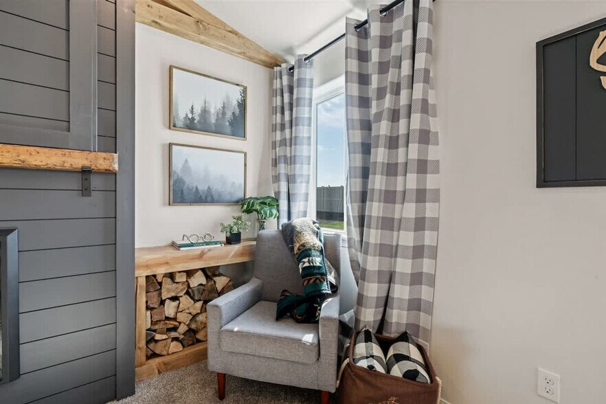 Building Photo - 16757 Ryeland Ave