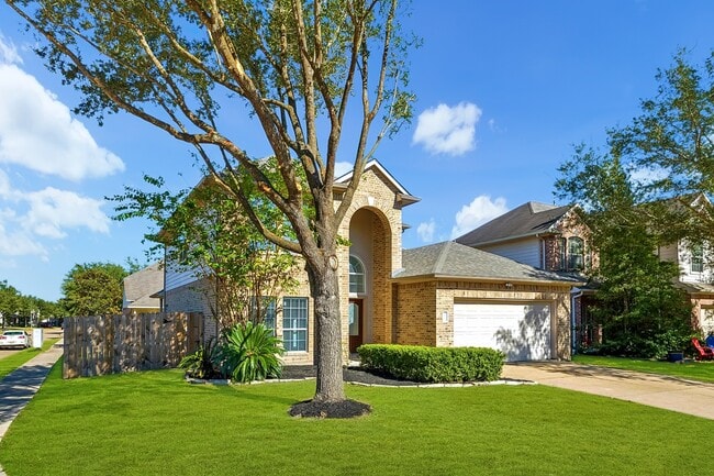 Building Photo - 25322 Sierra Woods Ln