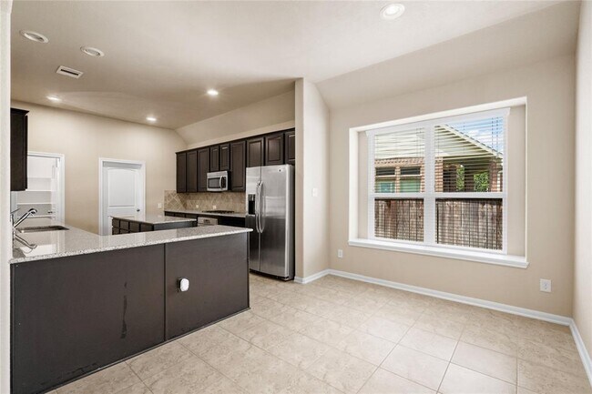 Building Photo - 2 Prairie Falcon Place