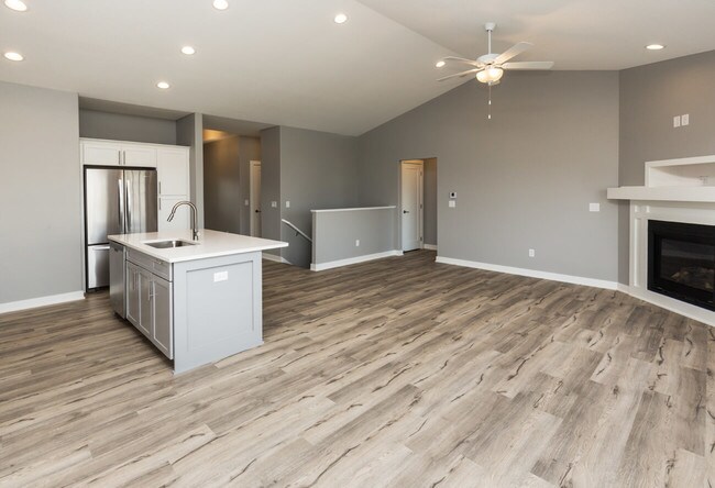 kitchen living room - 615 SE Tallgrass Ln