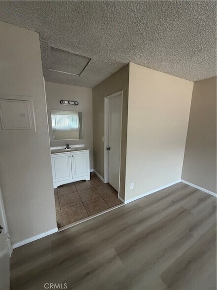 Building Photo - 1602 E Fairfield Ct