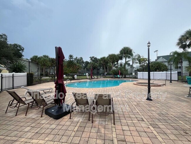 Building Photo - 6088 Westgate Dr