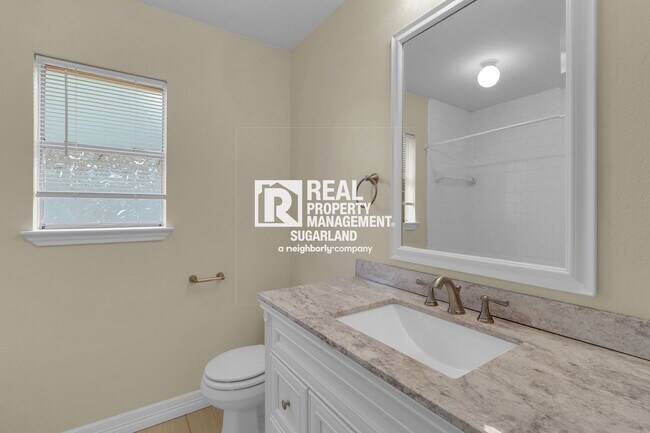 Building Photo - Fantastic Katy 3-2 close to everything