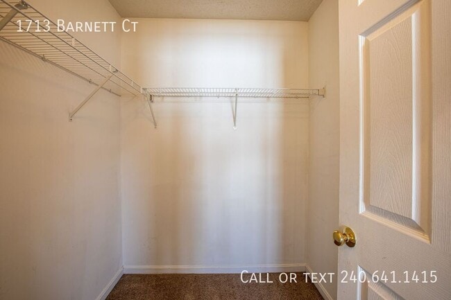 Building Photo - 1713 Barnett Ct