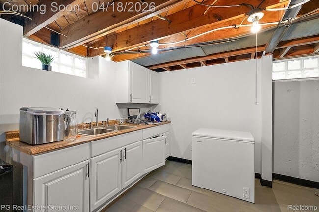 Building Photo - 4307 Cooper Ave