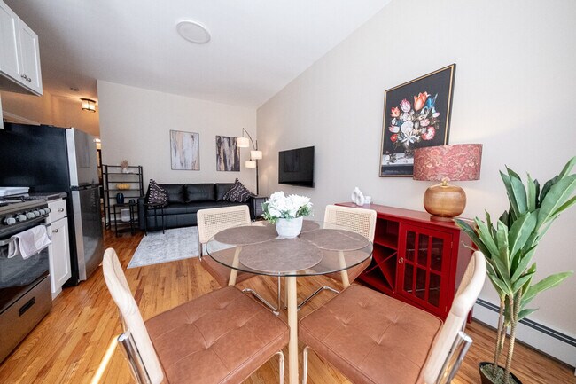 Building Photo - 234 W 112th St