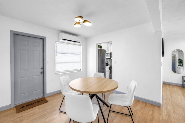 Building Photo - 450 47th St S