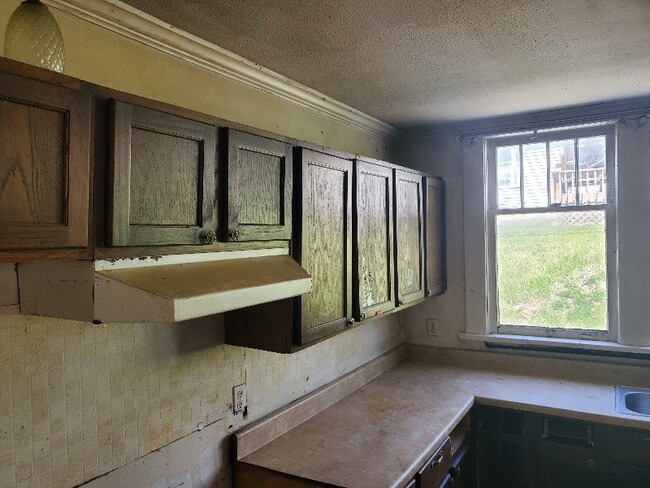 Building Photo - 410 N Branson St