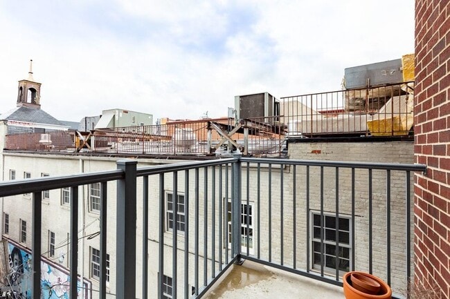 Building Photo - 2020 12th St NW