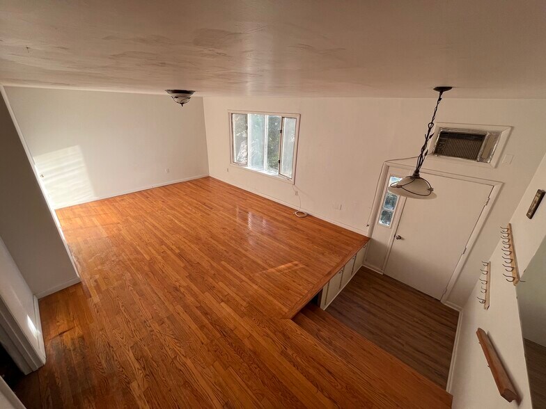 Building Photo - 2 Water Tower Rd