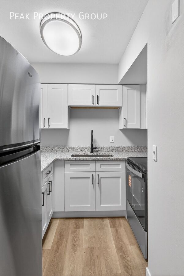 Building Photo - 6419 Montgomery Rd