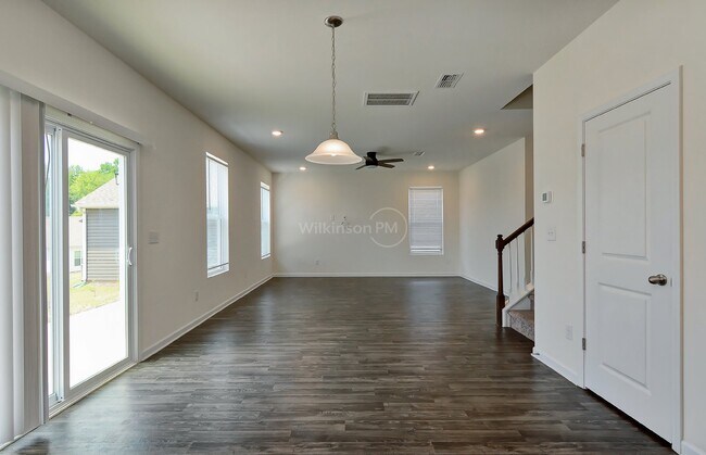 Building Photo - 5 BR/3 BTH Home in Selwyn Landing