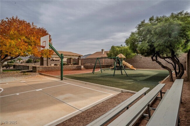 Building Photo - 921 San Bruno Ave