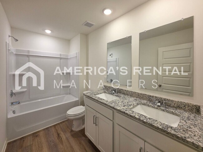Building Photo - Spacious Home for Rent in Calera, AL!