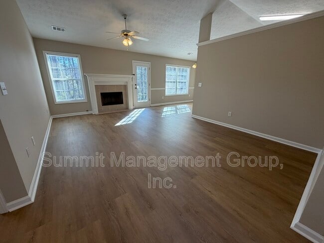 Building Photo - 25 Stephens Way