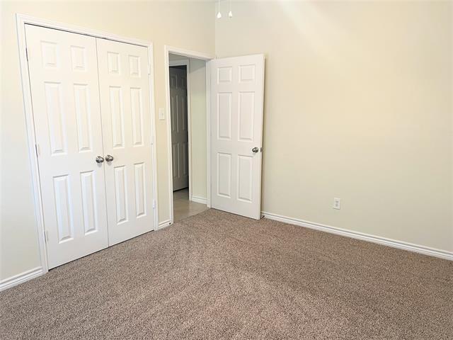 Building Photo - 1616 Bluebird Dr