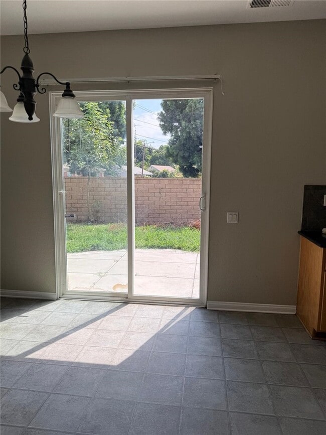 Building Photo - 1742 Edmon Way