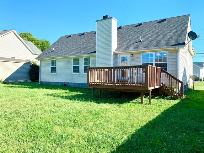 Building Photo - 265 Senator Dr