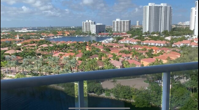 Building Photo - 20505 E Country Club Dr