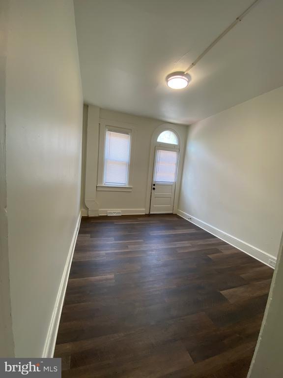 Building Photo - 519 S Prince St