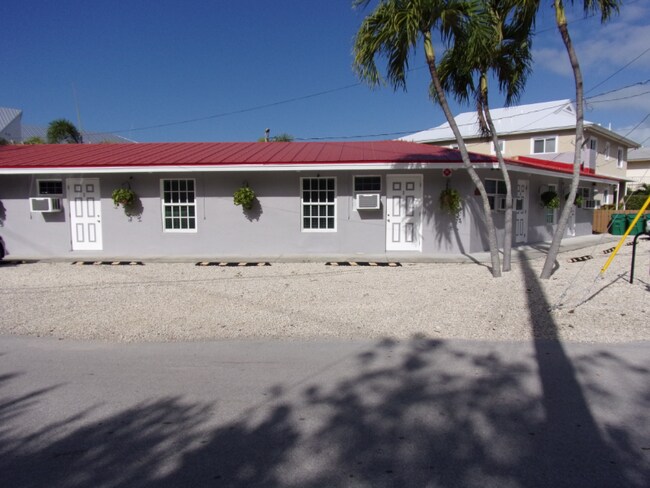 Building Photo - 101 Caloosa St