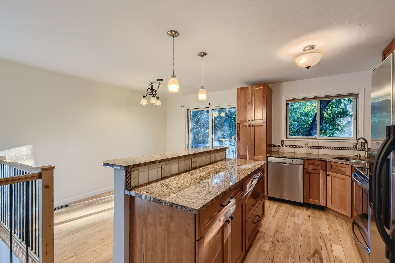 Building Photo - 2020 5th St